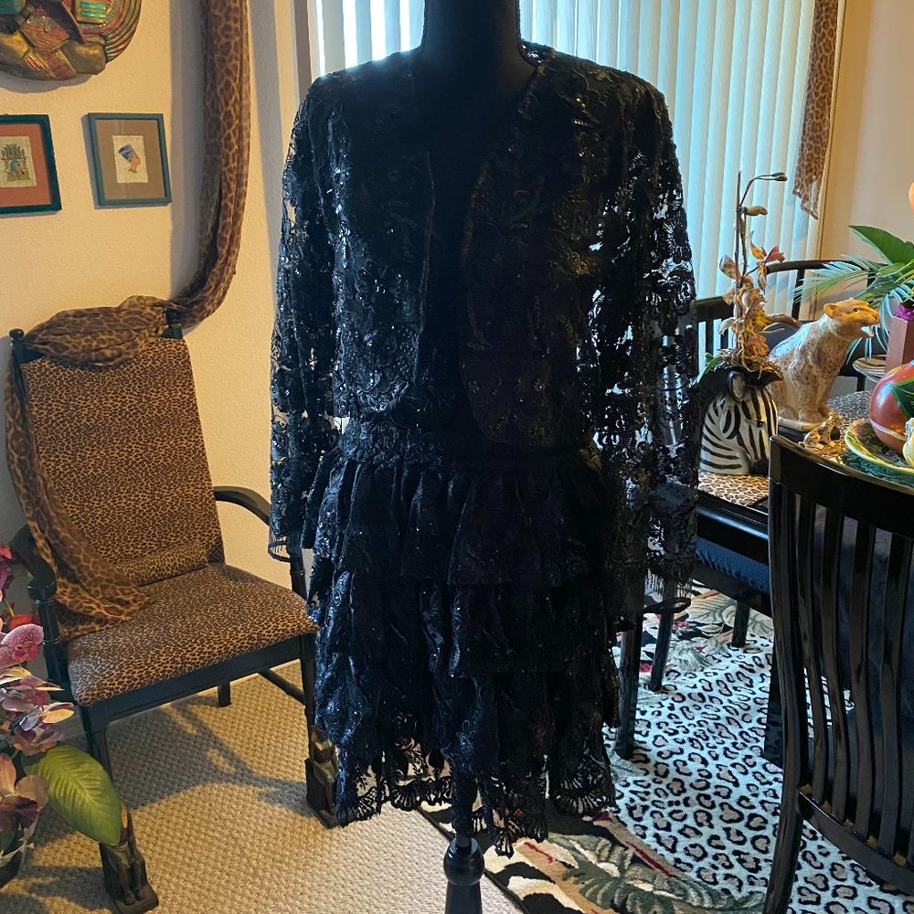 VINTAGE BLACK LACE 5 PIECE OUTFIT BY MINA K